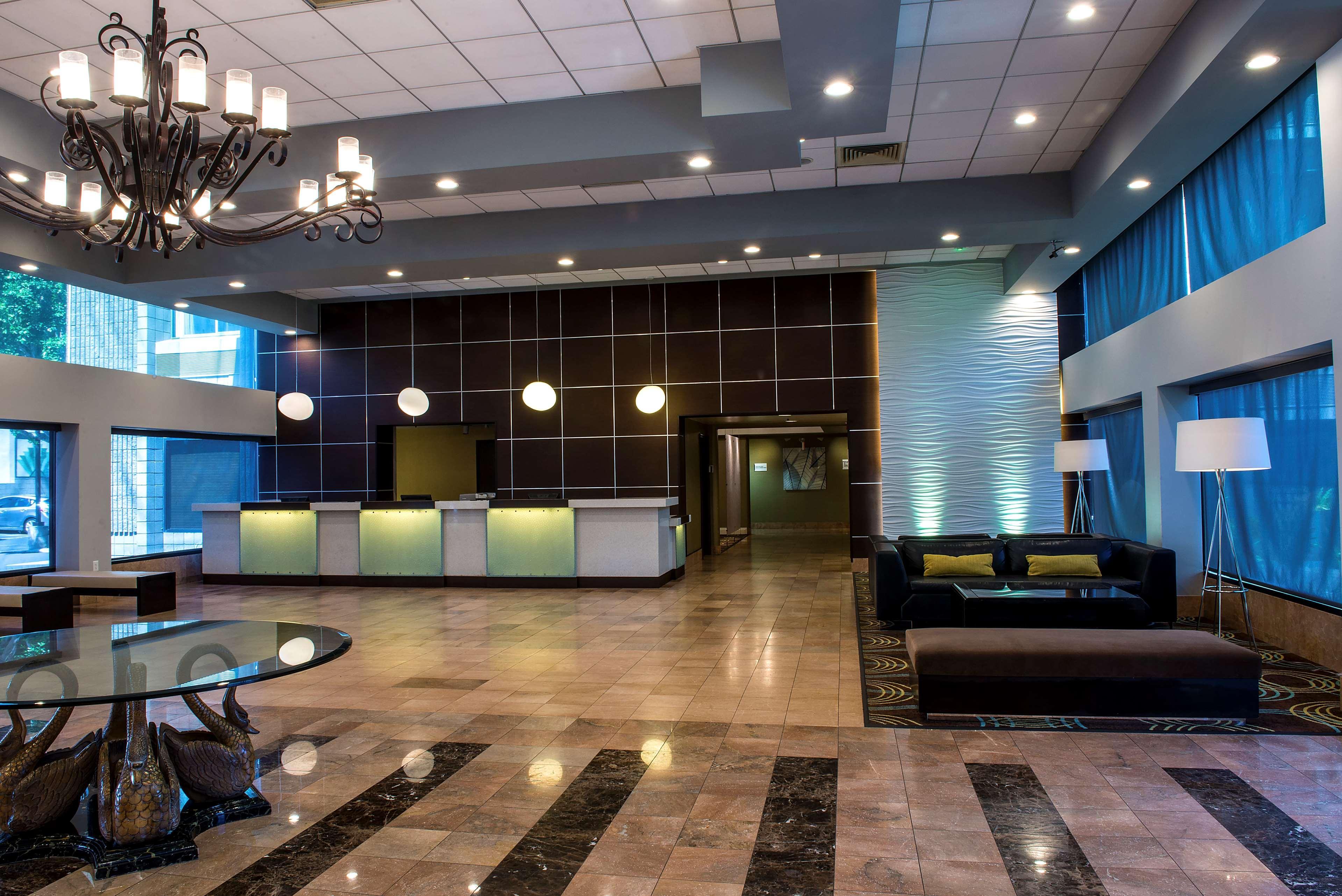 Doubletree By Hilton Whittier Hotel Екстериор снимка