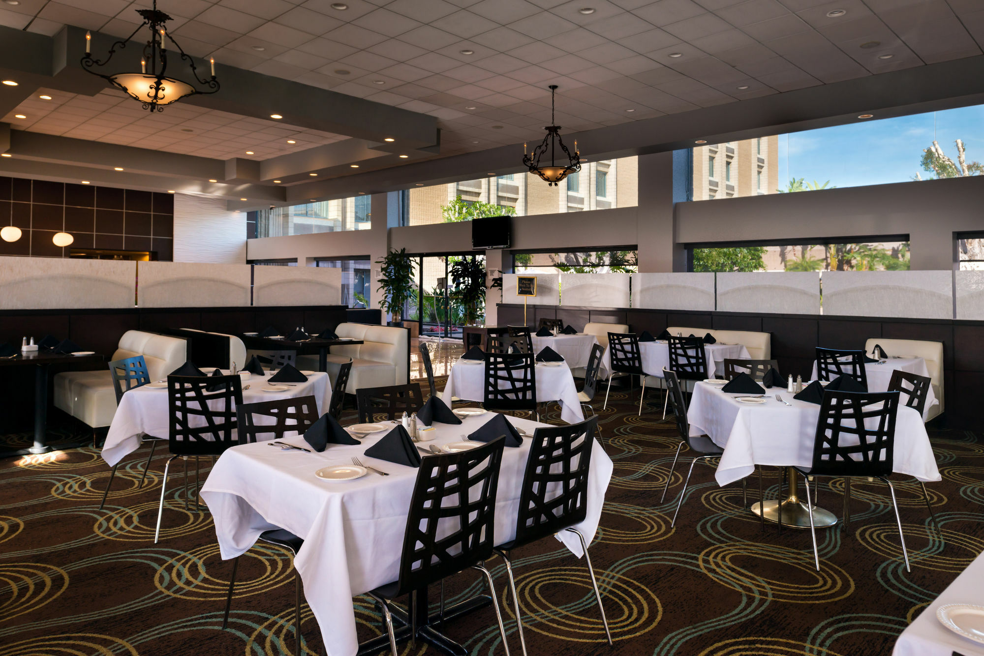 Doubletree By Hilton Whittier Hotel Екстериор снимка