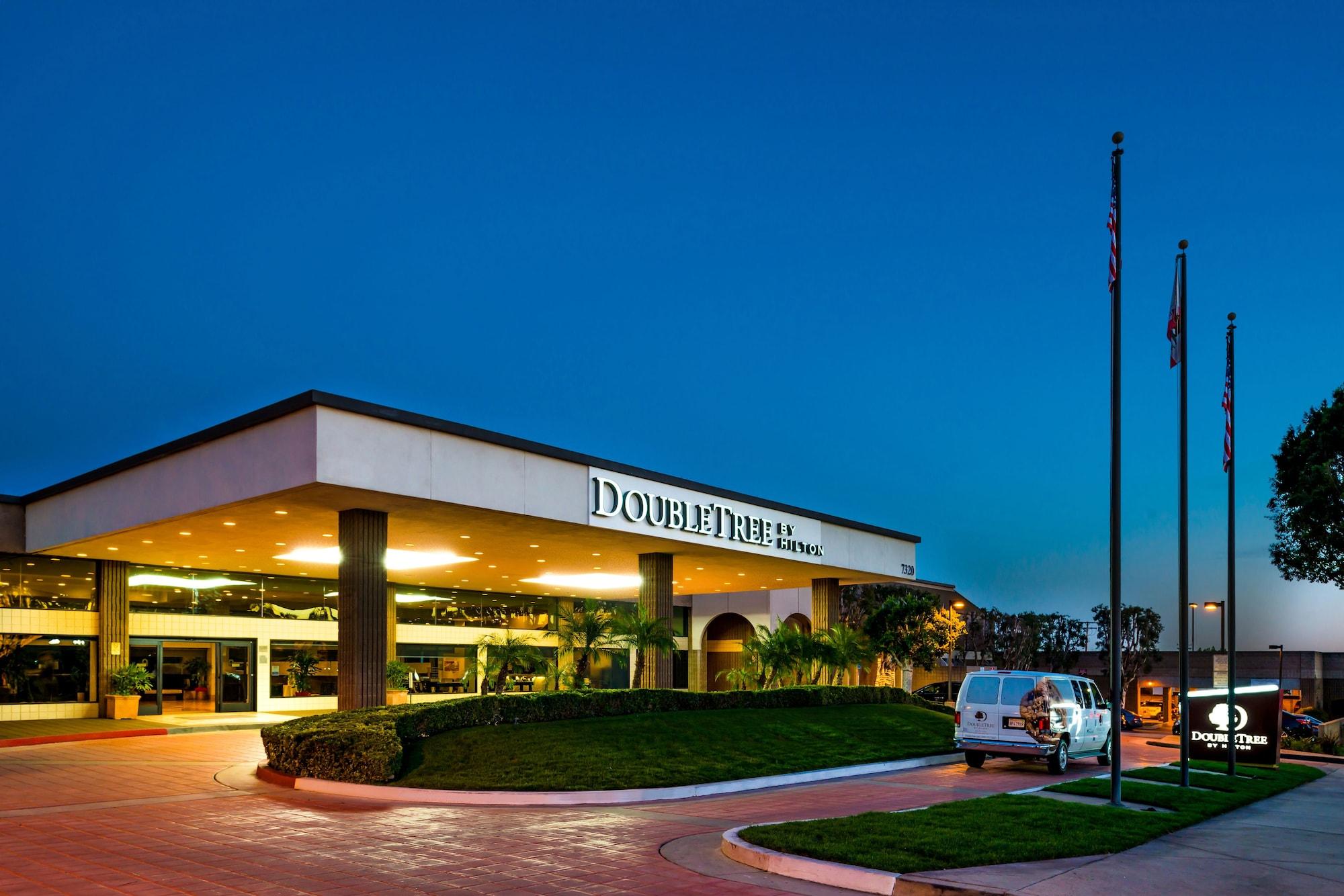 Doubletree By Hilton Whittier Hotel Екстериор снимка